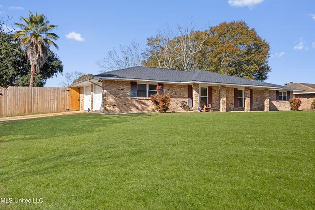 $299,000 | 515 Mockingbird Drive, Long Beach, MS 39560