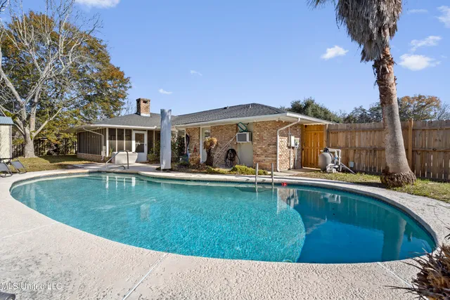 $299,000 | 515 Mockingbird Drive, Long Beach, MS 39560