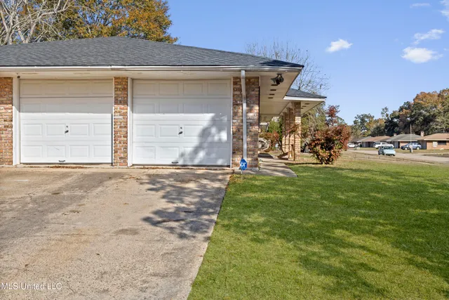 $299,000 | 515 Mockingbird Drive, Long Beach, MS 39560