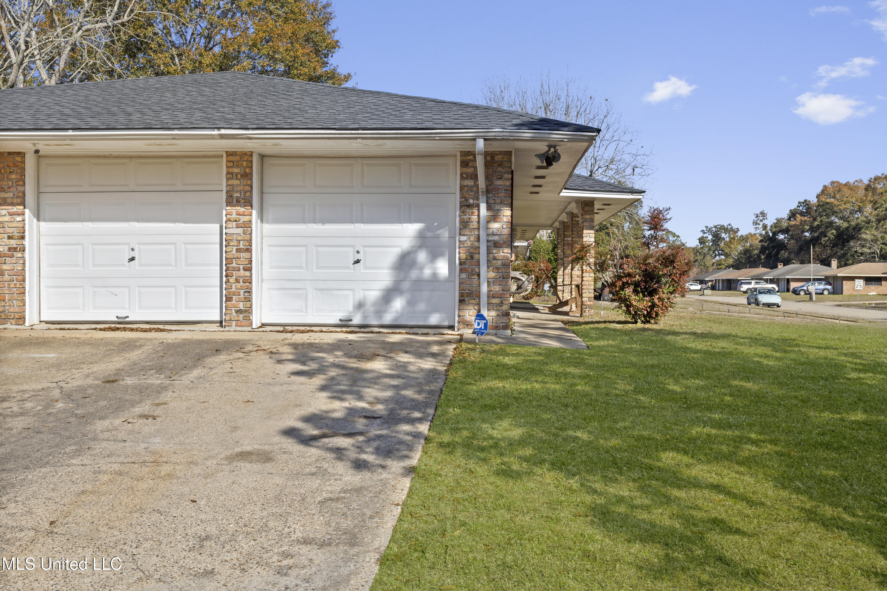 515 Mockingbird Drive Long Beach, MS 39560 - Photo 4 of 37 0004