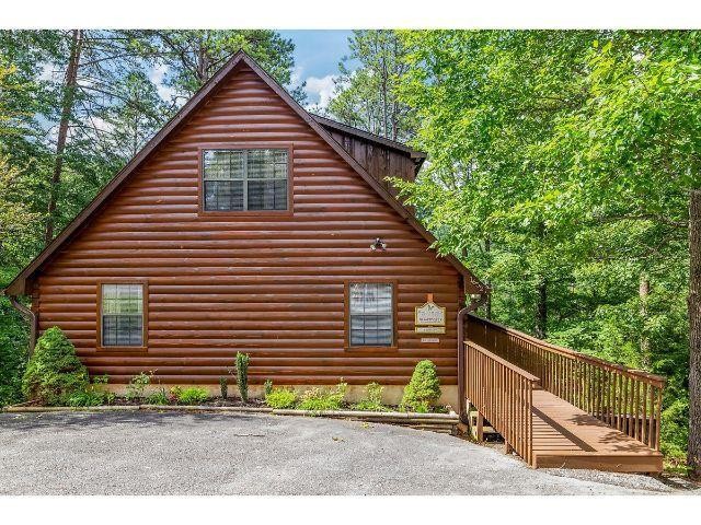 1652 Raccoon Den Way, Unit SERENITY Sevierville, TN 37862 - Photo 40 of 47 Gallery Image 40