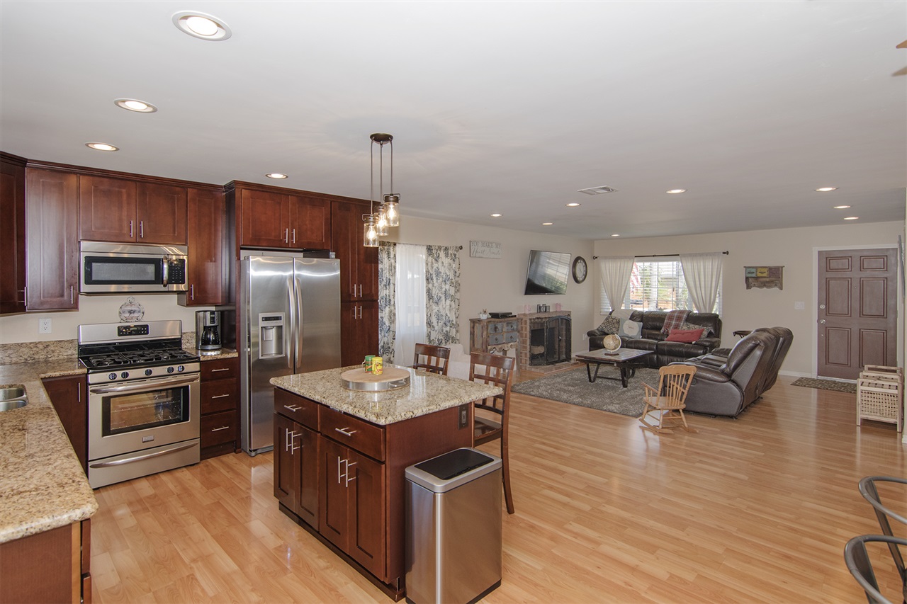 10847 Ramsgate Drive Santee, CA 92071 - Photo 7 of 25