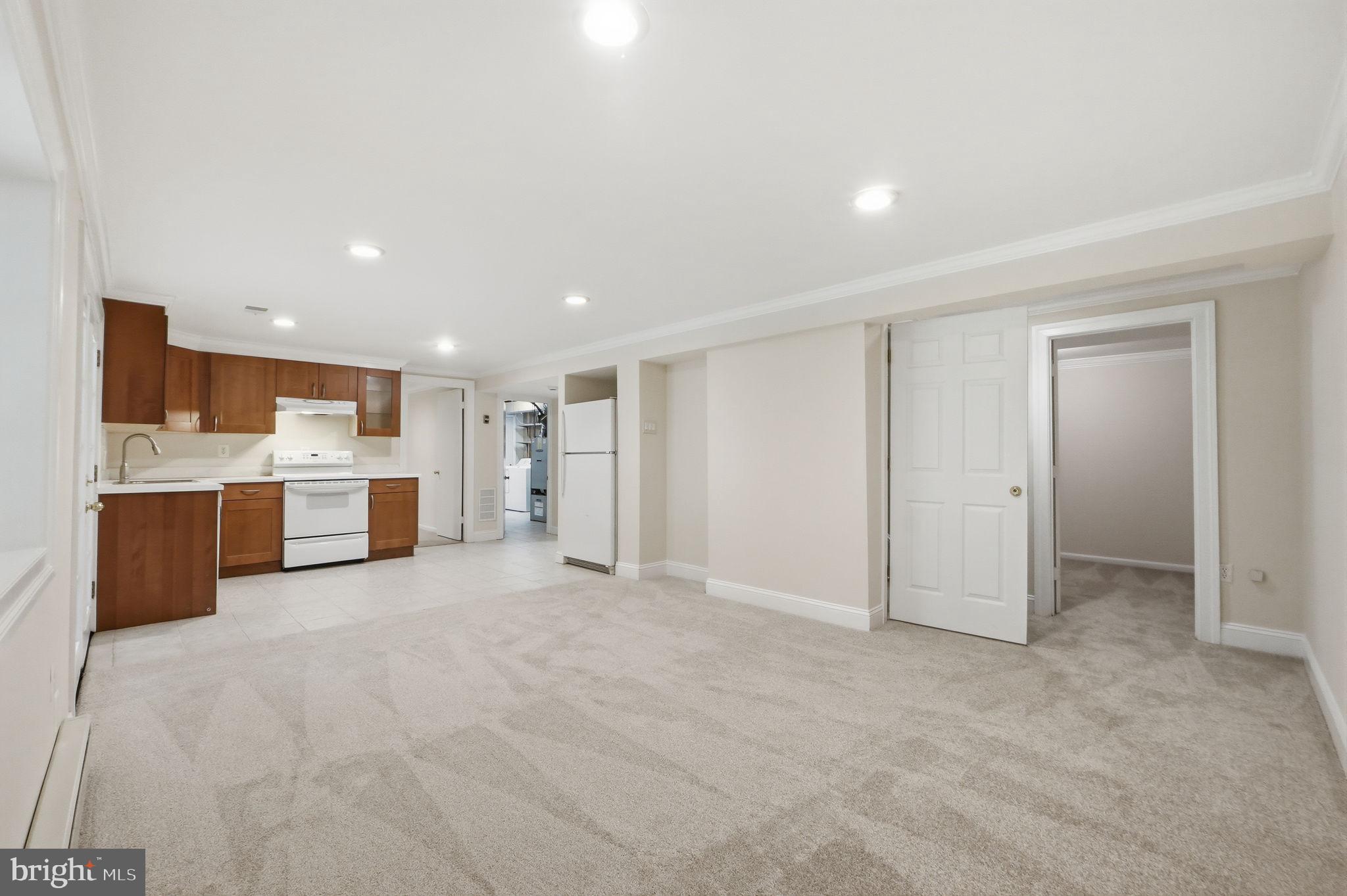 14204 Piccadilly Road Silver Spring, MD 20906 - Photo 25 of 42 Large family/Rec Room
