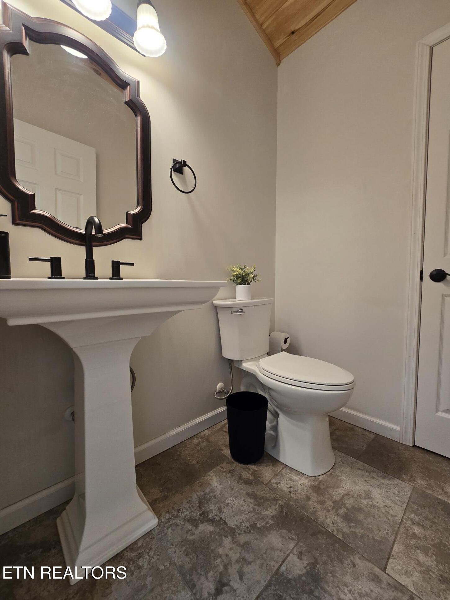 806 Cooper Lake Road Oneida, TN 37841 - Photo 30 of 54 20260304_104330