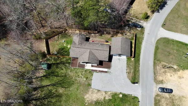 $365,000 | 806 Cooper Lake Road, Oneida, TN 37841