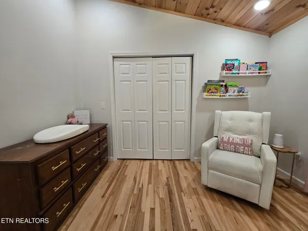 $365,000 | 806 Cooper Lake Road, Oneida, TN 37841