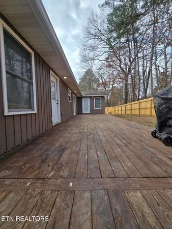 $365,000 | 806 Cooper Lake Road, Oneida, TN 37841