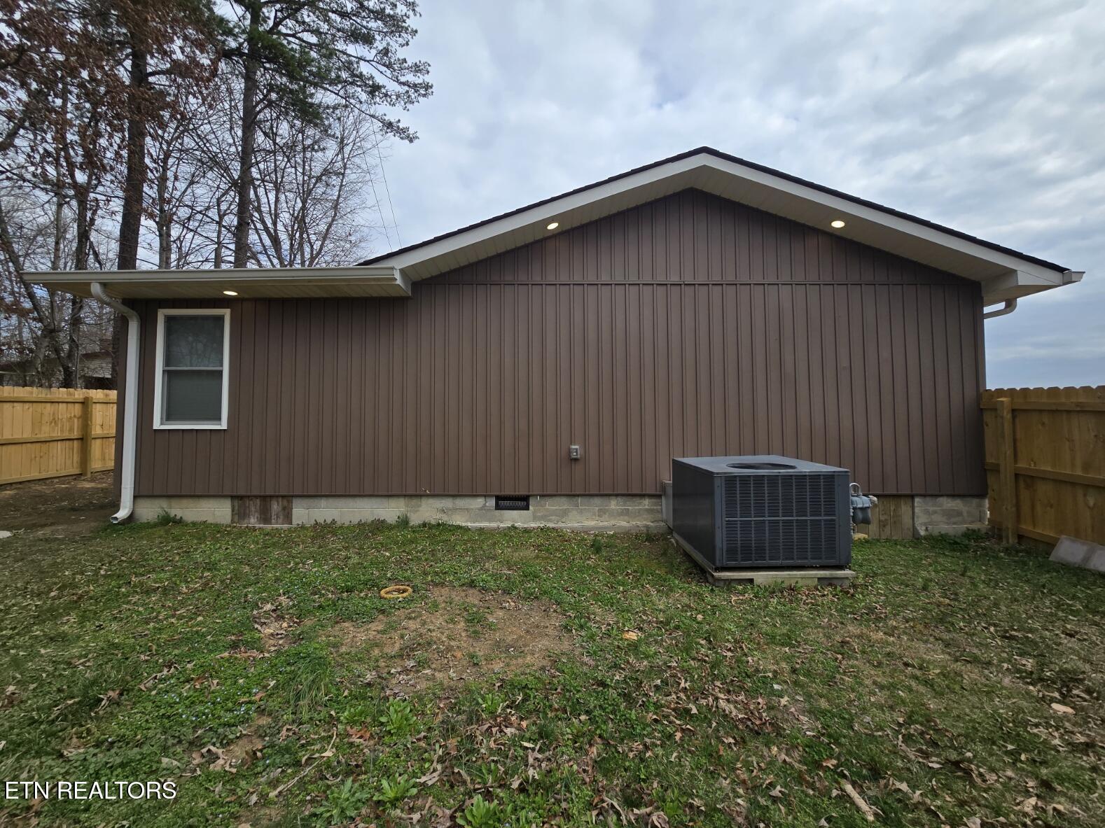 806 Cooper Lake Road Oneida, TN 37841 - Photo 41 of 46 20260304_103233