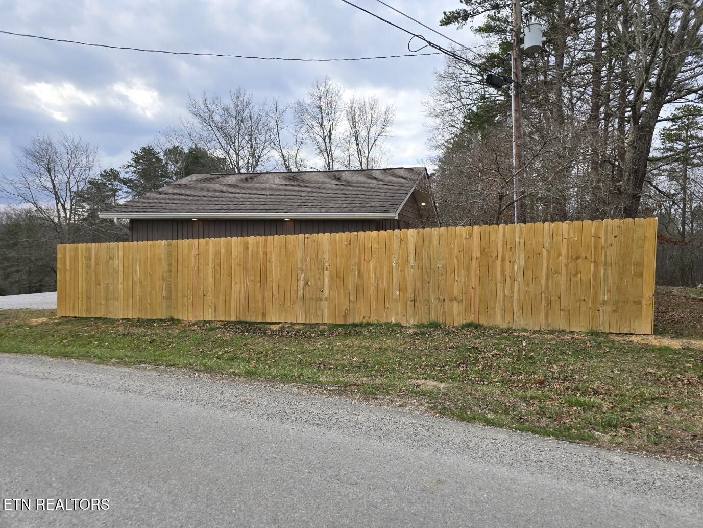 806 Cooper Lake Road Oneida, TN 37841 - Photo 43 of 46 20260304_102738