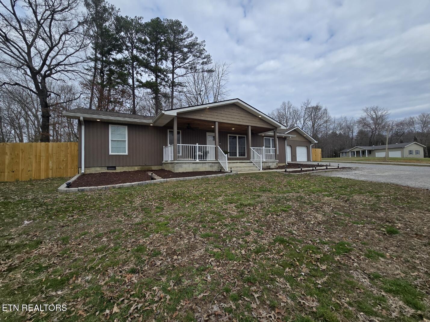806 Cooper Lake Road Oneida, TN 37841 - Photo 6 of 54 20260304_102100