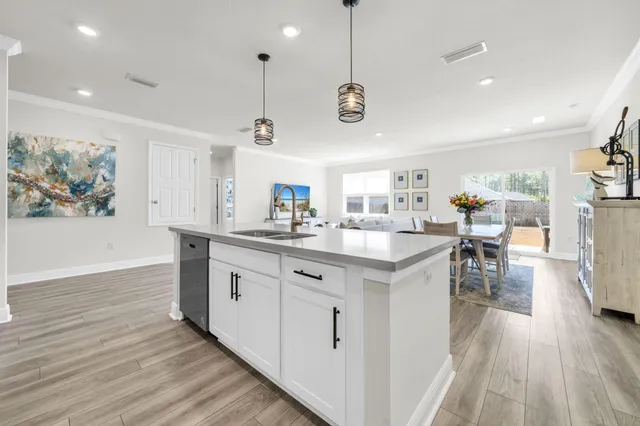 $499,000 | 221 Picnic Place, Freeport, FL 32439