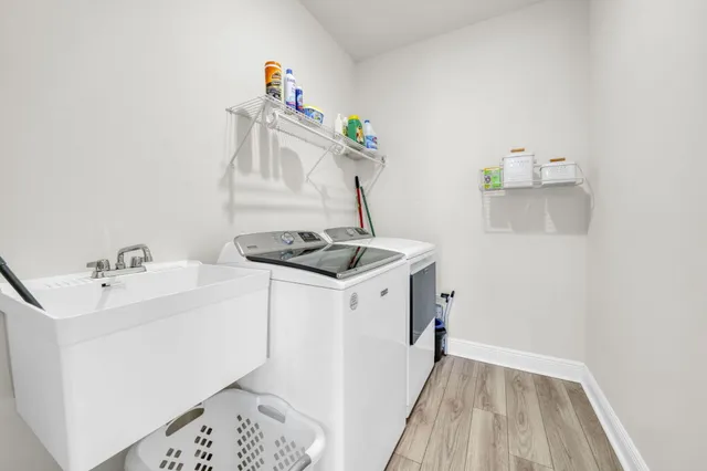 $499,000 | 221 Picnic Place, Freeport, FL 32439