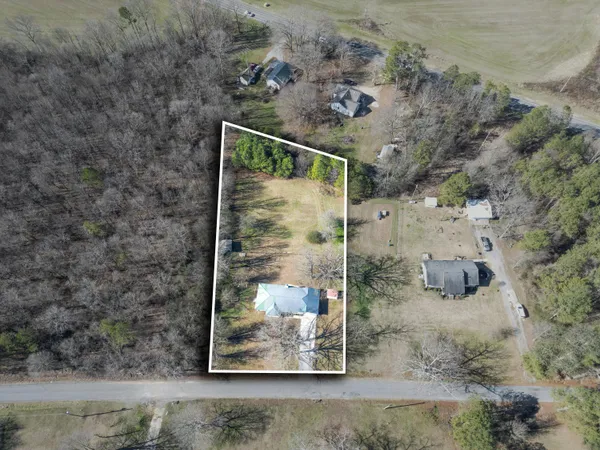 $199,900 | 2237 County Road 685, Fort Payne, AL 35968