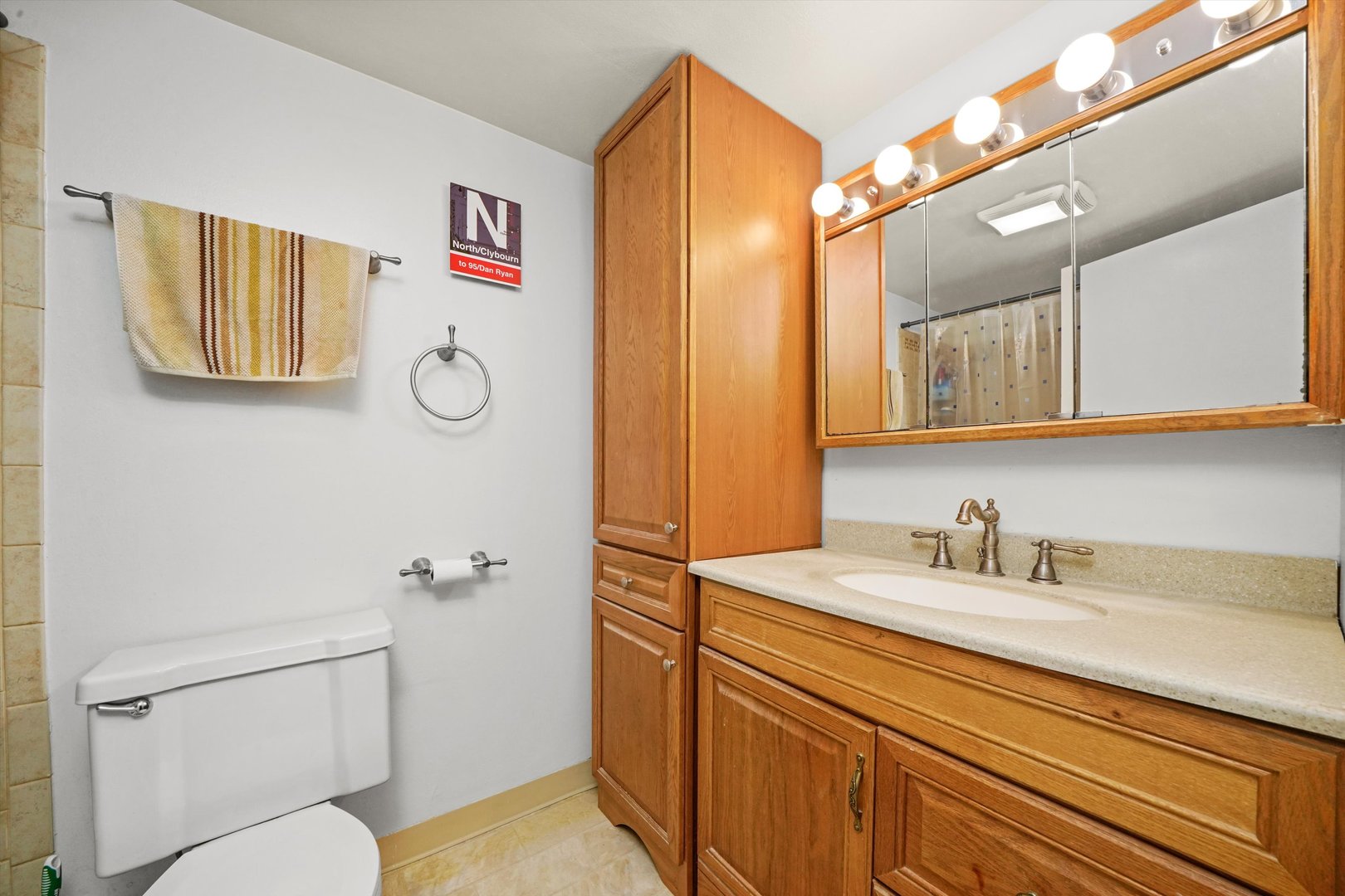 476 Raintree Court, Unit 1B Glen Ellyn, IL 60137 - Photo 11 of 28