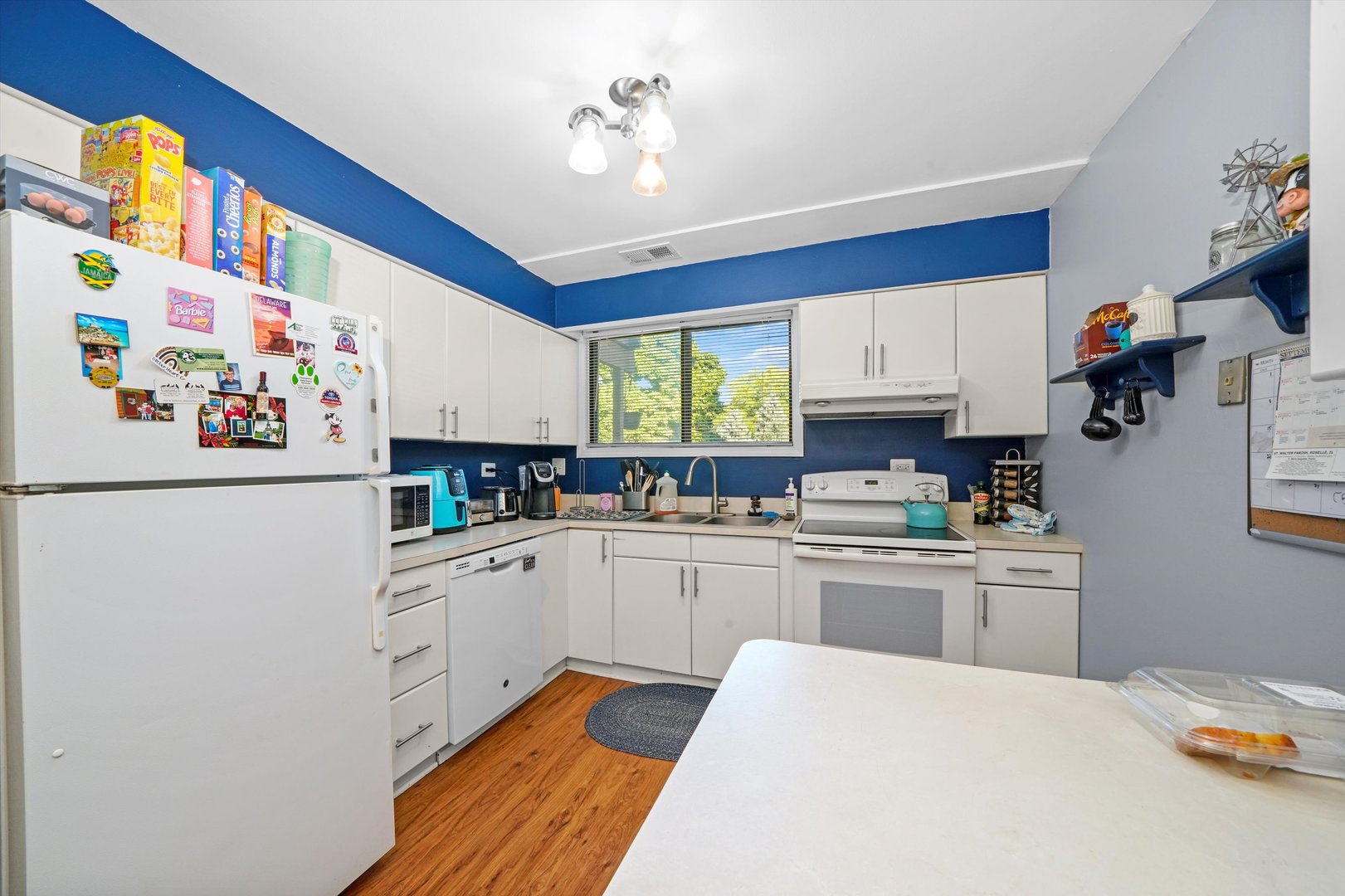 476 Raintree Court, Unit 1B Glen Ellyn, IL 60137 - Photo 8 of 28