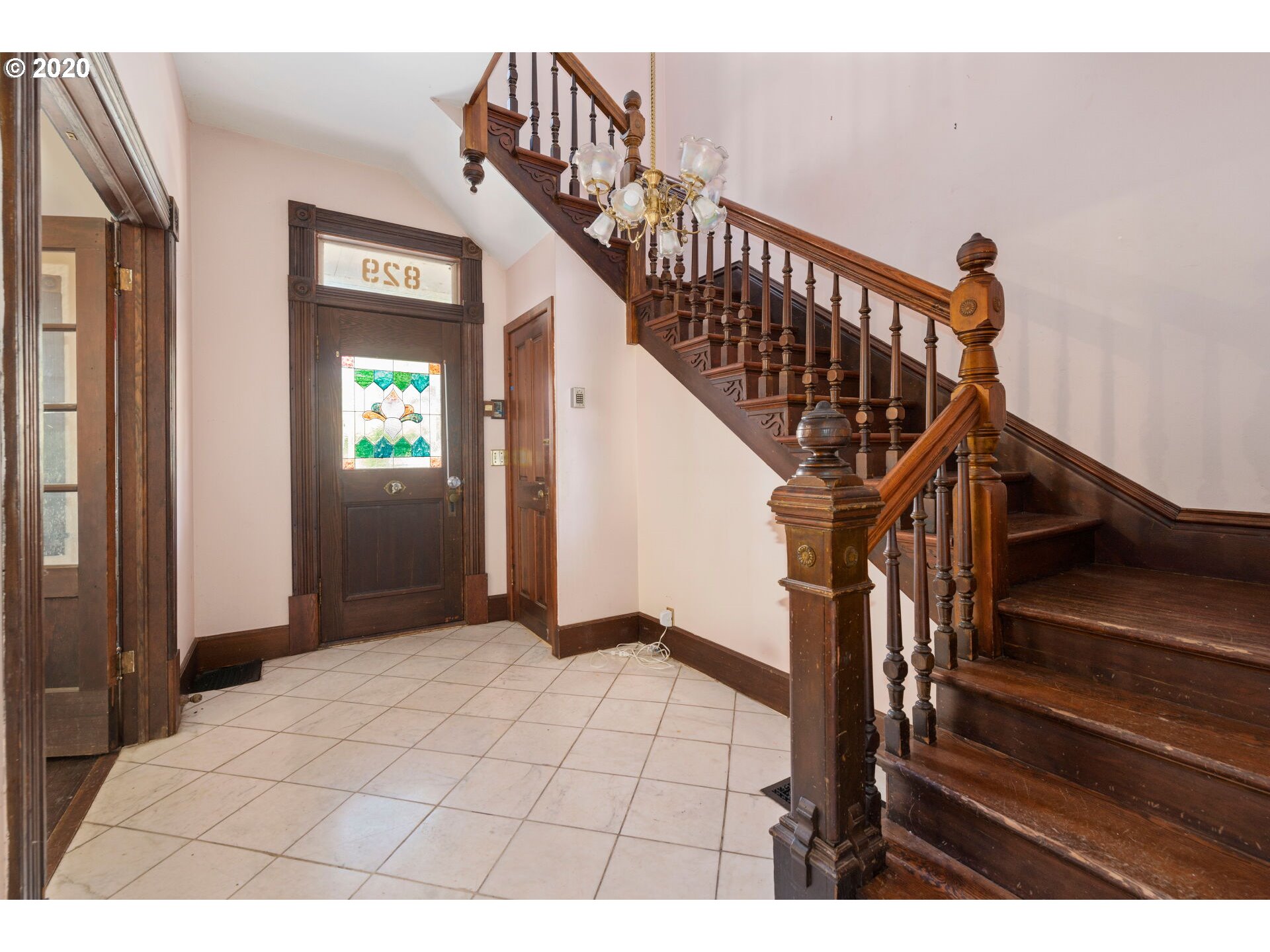 829 Southwest Washington Street Albany, OR 97321 - Photo 3 of 28 Gallery Image 3