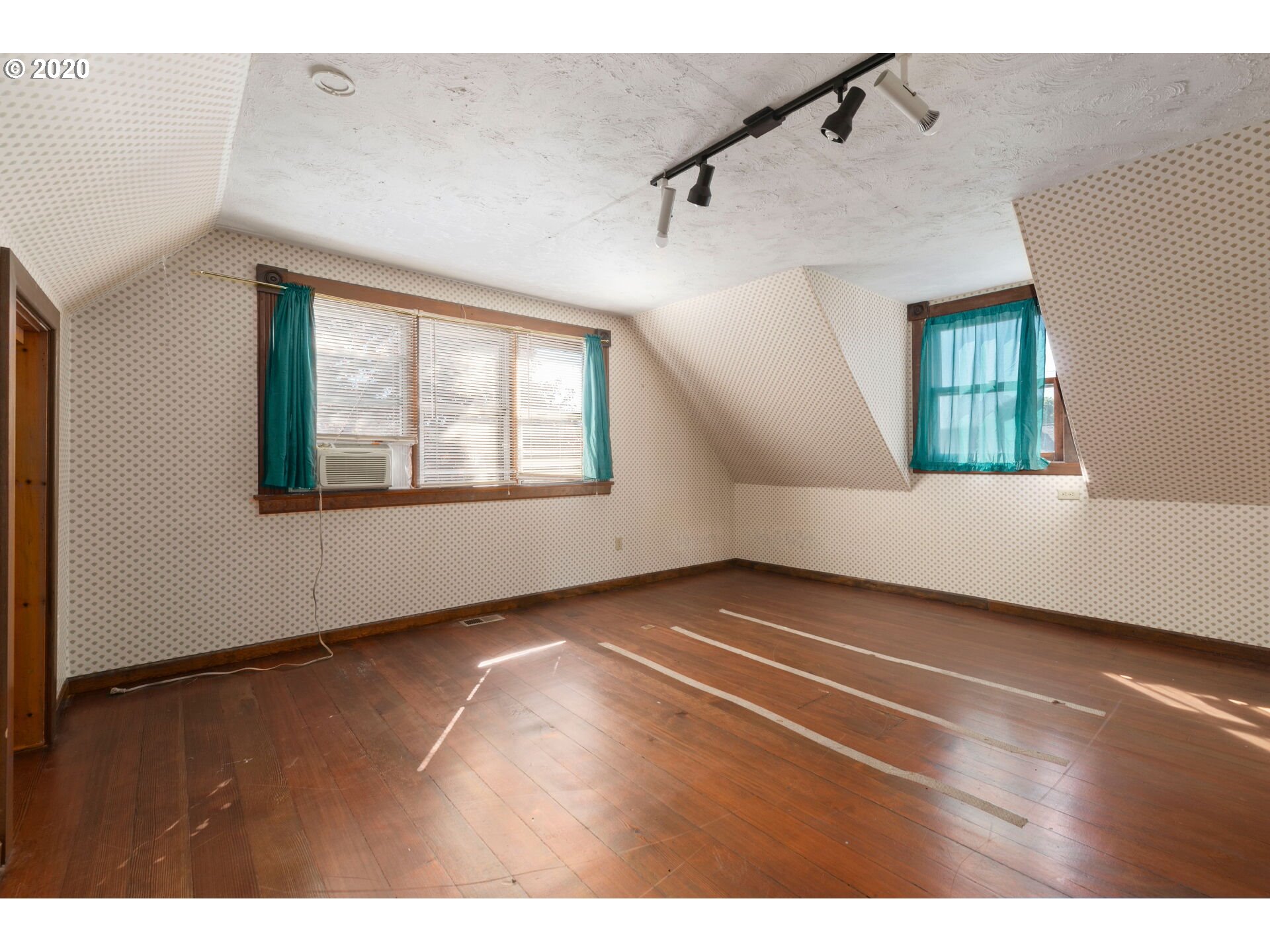 829 Southwest Washington Street Albany, OR 97321 - Photo 25 of 28 Gallery Image 25