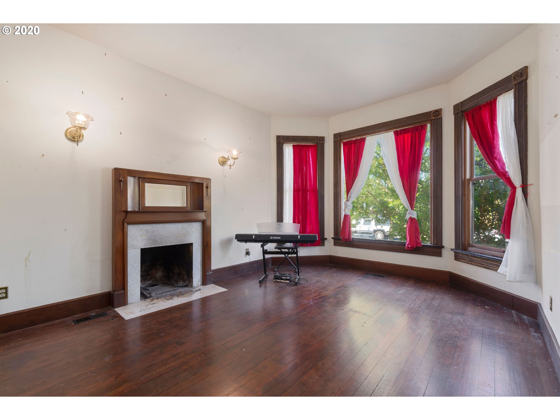 829 Southwest Washington Street Albany, OR 97321 - Photo 5 of 28 Gallery Image 5