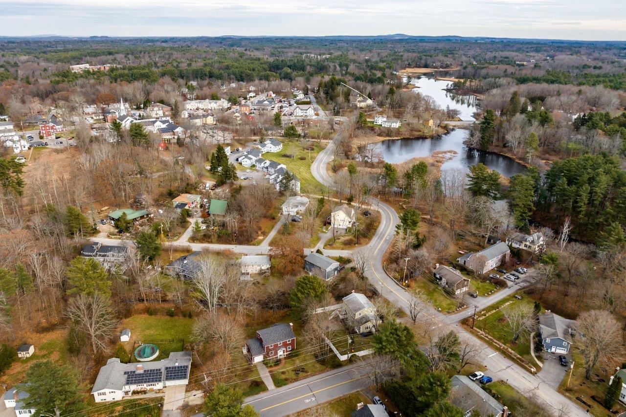 31 Faculty Road Durham, NH 03824 - Photo 2 of 32