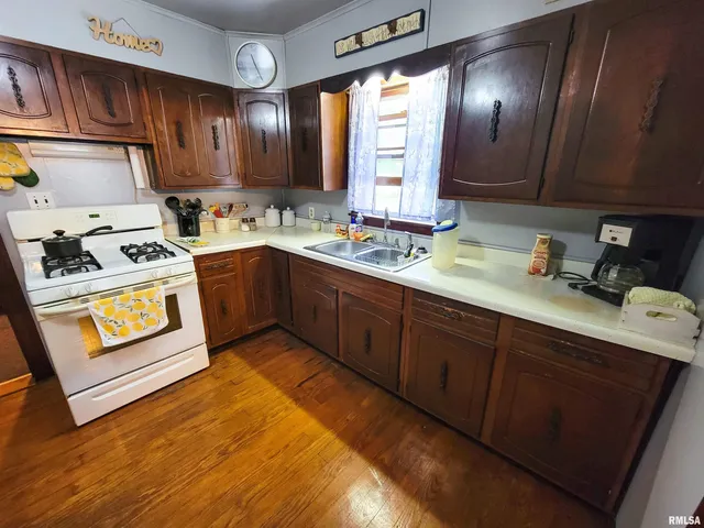 $64,500 | 113 Mead Street Southwest, Clay City, IL 62824