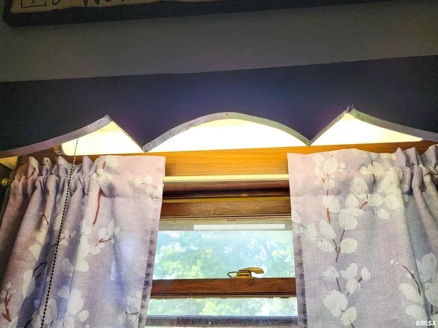 $64,500 | 113 Mead Street Southwest, Clay City, IL 62824