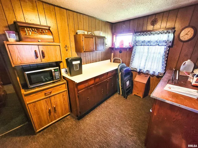 $64,500 | 113 Mead Street Southwest, Clay City, IL 62824