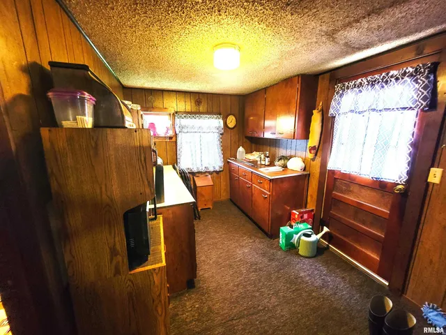 $64,500 | 113 Mead Street Southwest, Clay City, IL 62824