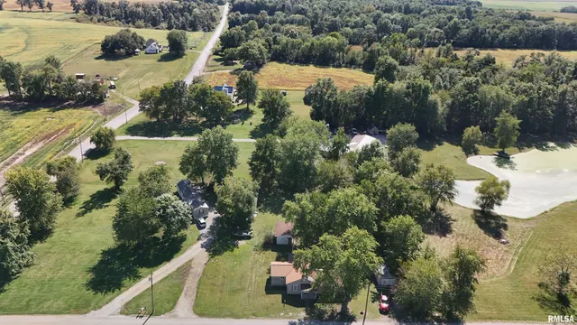 $64,500 | 113 Mead Street Southwest, Clay City, IL 62824