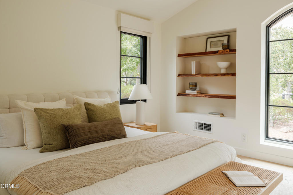 1905 Midlothian Drive Altadena, CA 91001 - Photo 31 of 60 1905 Midlothian - 128