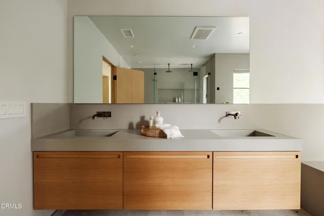 $4,995,000 | 1905 Midlothian Drive, Altadena, CA 91001