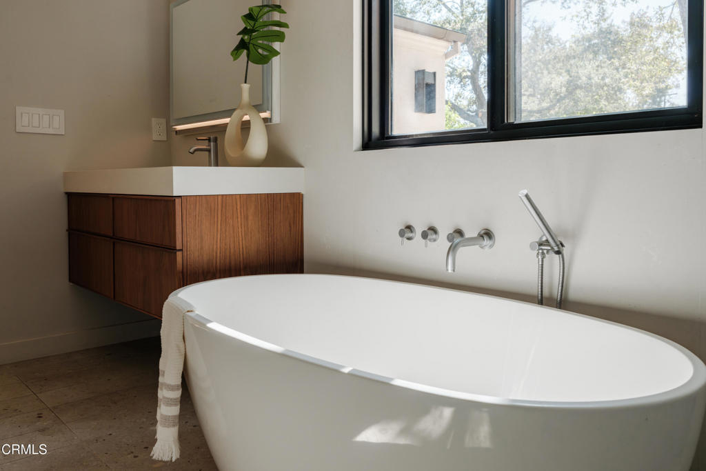 1905 Midlothian Drive Altadena, CA 91001 - Photo 41 of 60 1905 Midlothian - 141