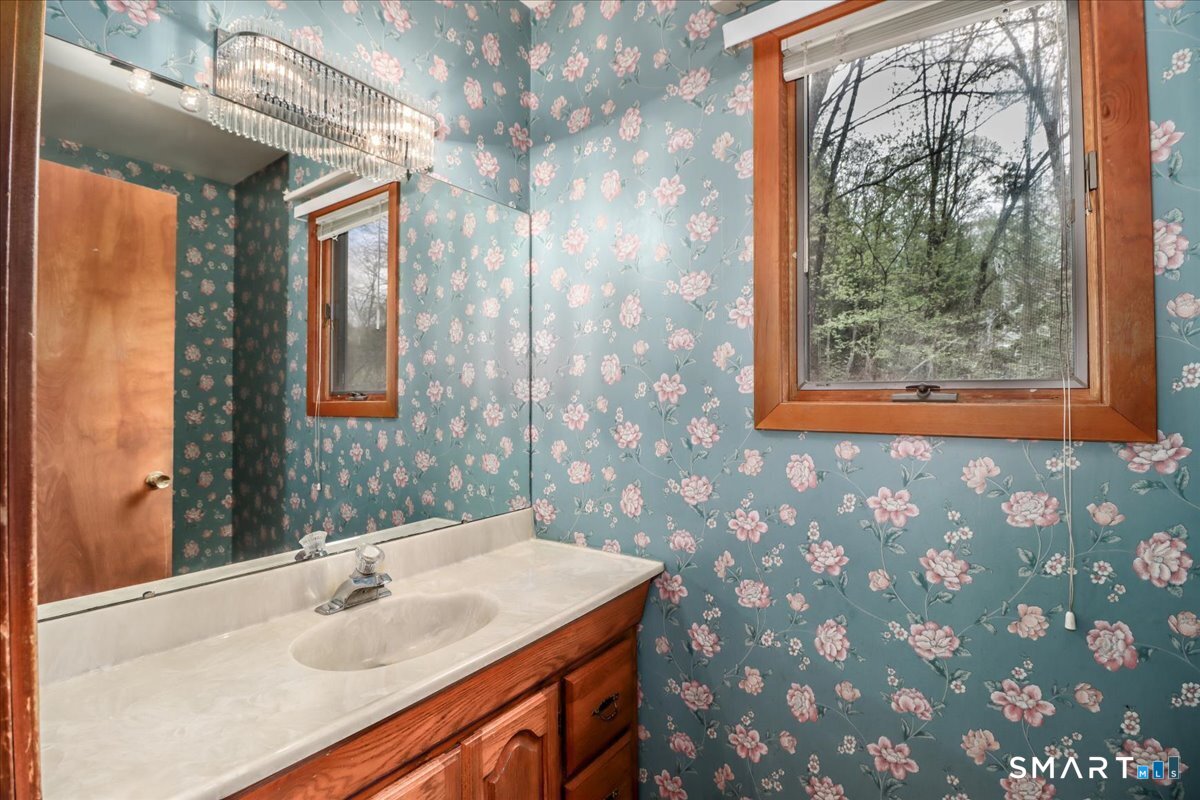 63 North Mountain Road Brookfield, CT 06804 - Photo 5 of 34 main floor