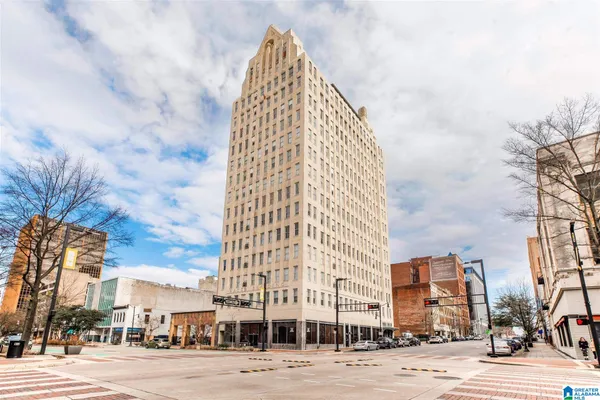 $220,000 | 2008 3rd Avenue North, Unit 7A, Birmingham, AL 35203