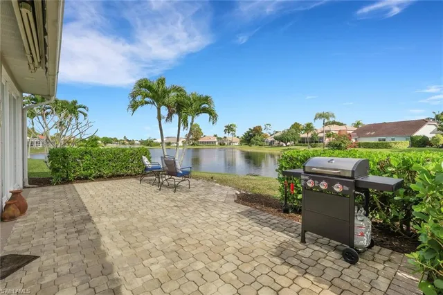 $598,000 | 2174 East Crown Pointe Boulevard, Naples, FL 34112