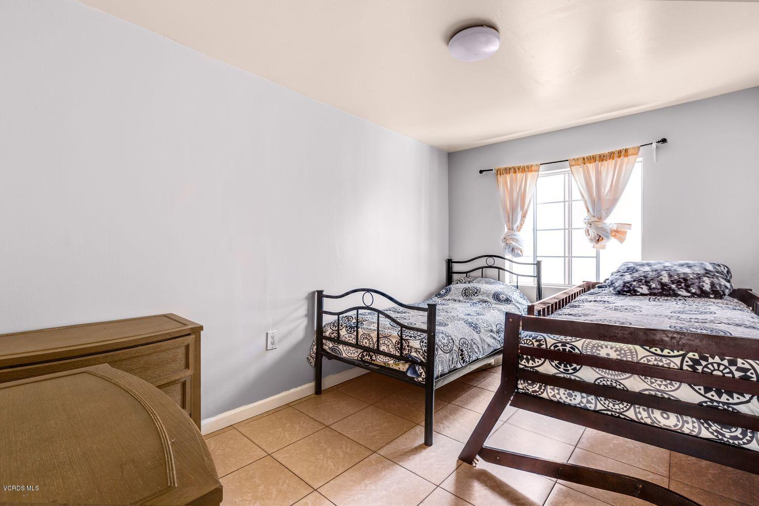 820 Wright Road Oxnard, CA 93036 - Photo 12 of 20 012_820-wright-rd-oxnard-ca-usa-001