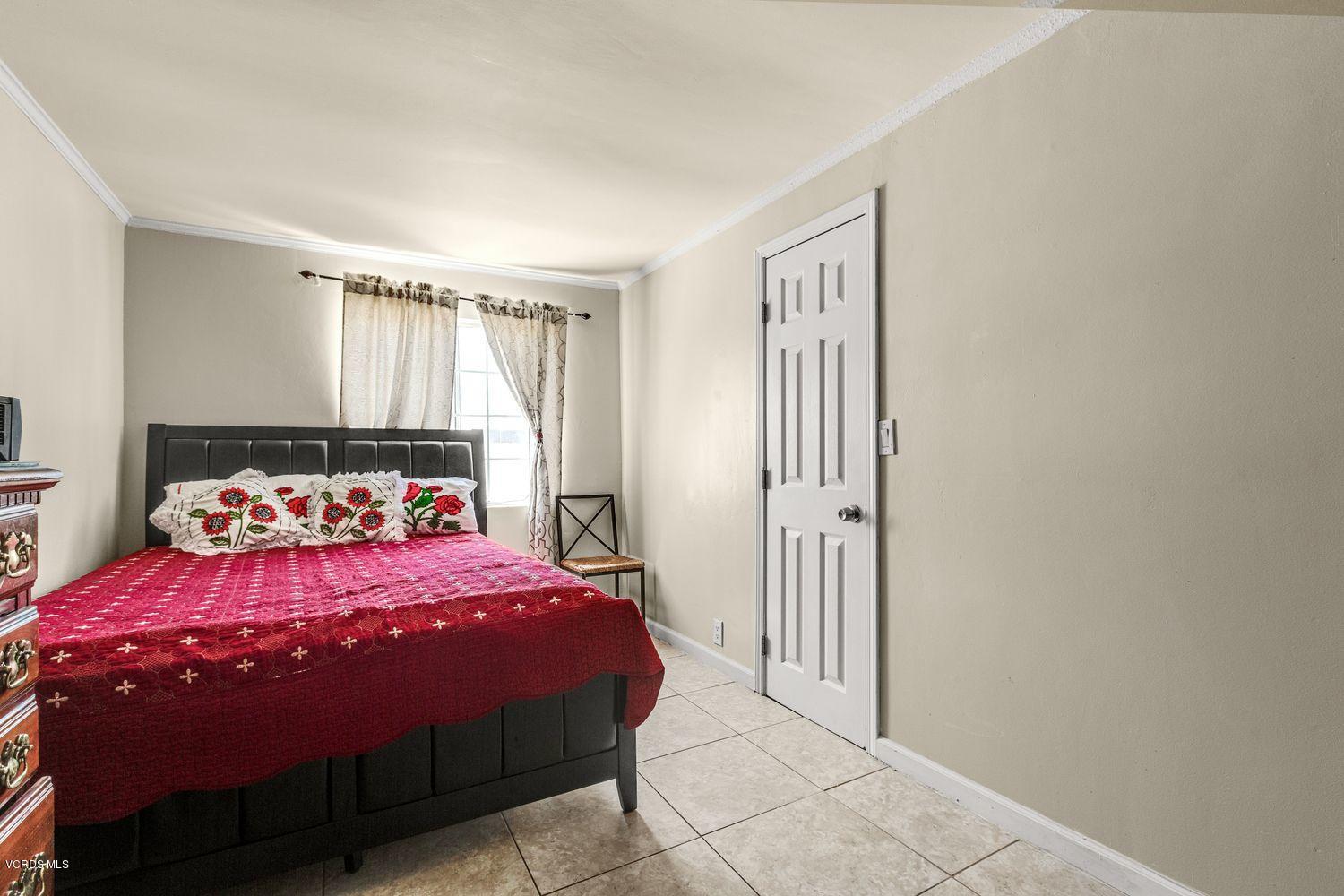 820 Wright Road Oxnard, CA 93036 - Photo 14 of 20 014_820-wright-rd-oxnard-ca-usa-003