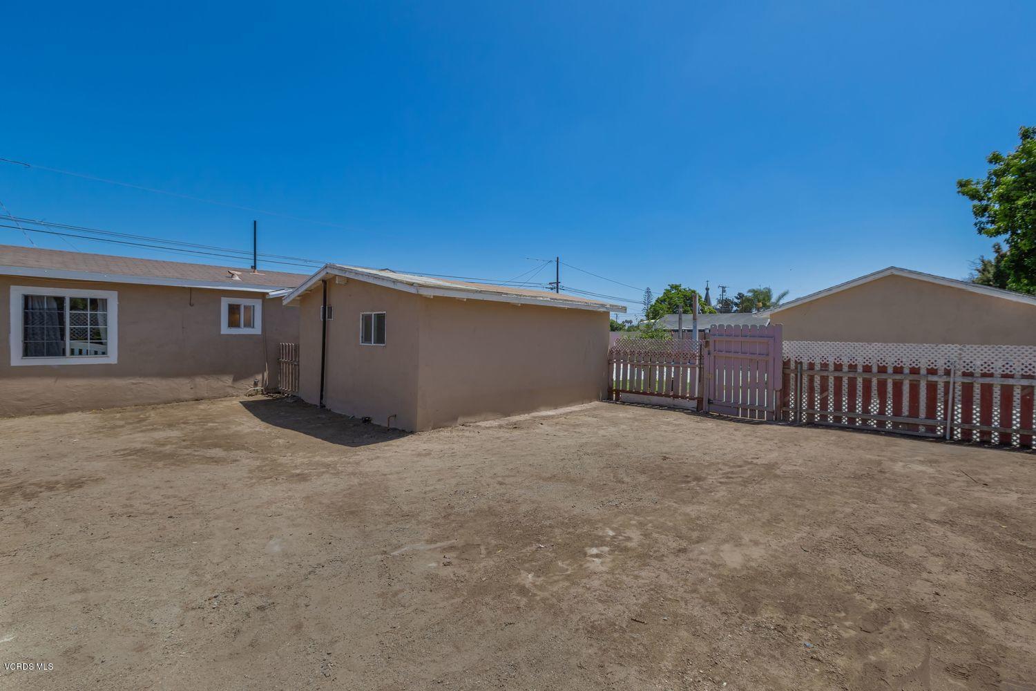 820 Wright Road Oxnard, CA 93036 - Photo 19 of 20 019_820-wright-rd-oxnard-ca-usa-015