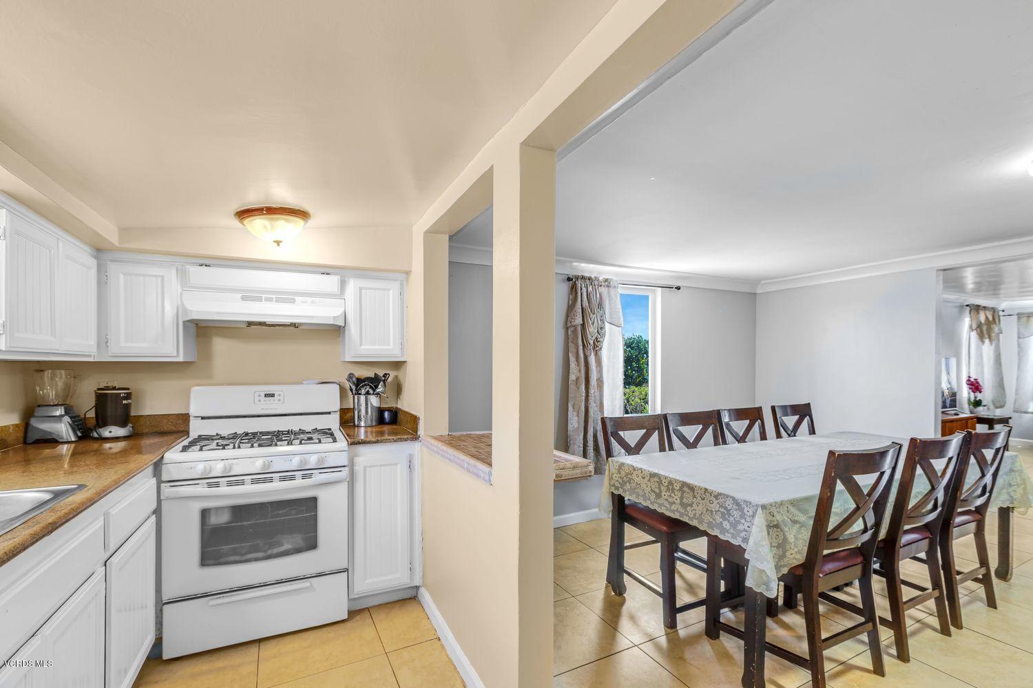 820 Wright Road Oxnard, CA 93036 - Photo 6 of 20 006_820-wright-rd-oxnard-ca-usa-007