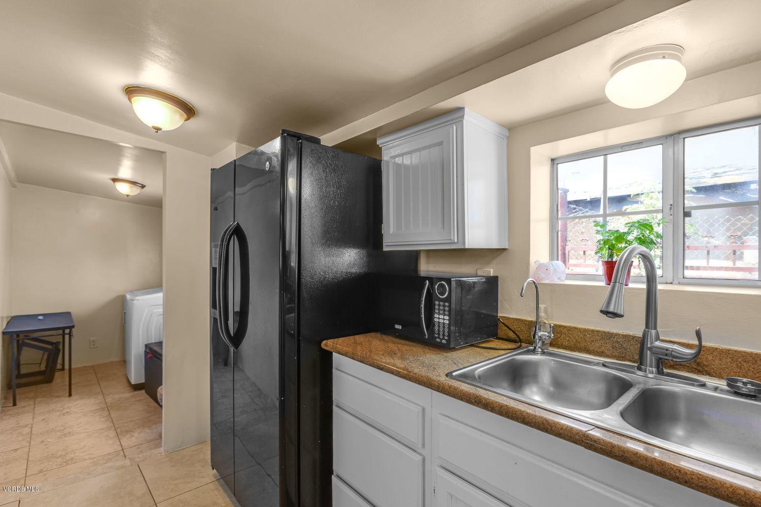 820 Wright Road Oxnard, CA 93036 - Photo 10 of 20 010_820-wright-rd-oxnard-ca-usa-009