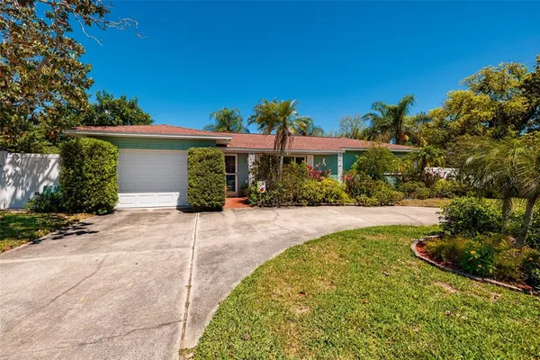 $499,900 | 11623 84th Avenue, Seminole, FL 33772
