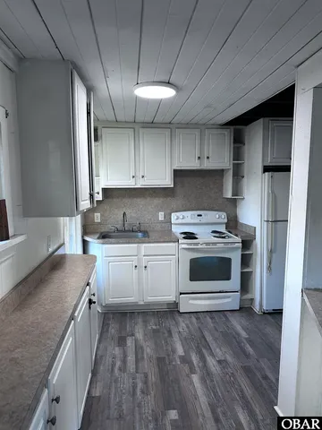 $169,000 | 415 Light Street, Columbia, NC 27925