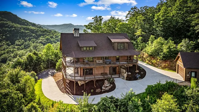 $1,999,900 | 400 Cloudland Trace, Epworth, GA 30541