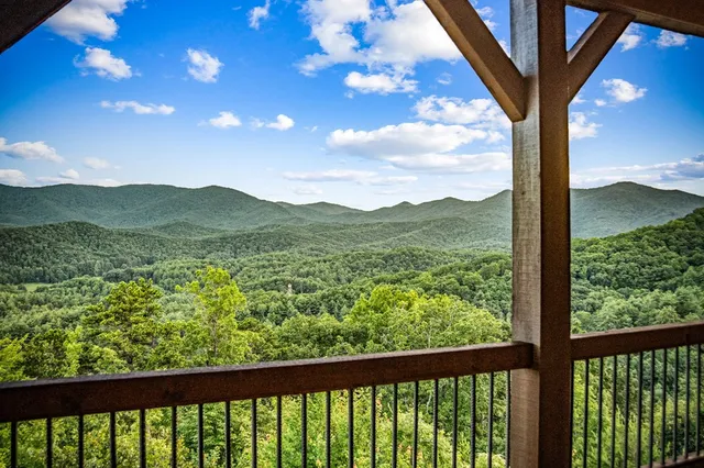 $1,999,900 | 400 Cloudland Trace, Epworth, GA 30541