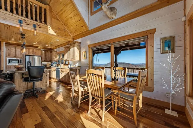 a view of a entryway door of the building