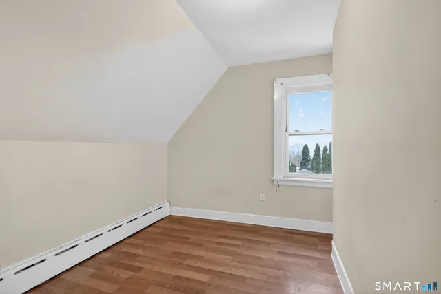 $2,400 | 361 Ridgefield Avenue, Unit 3, Bridgeport, CT 06610