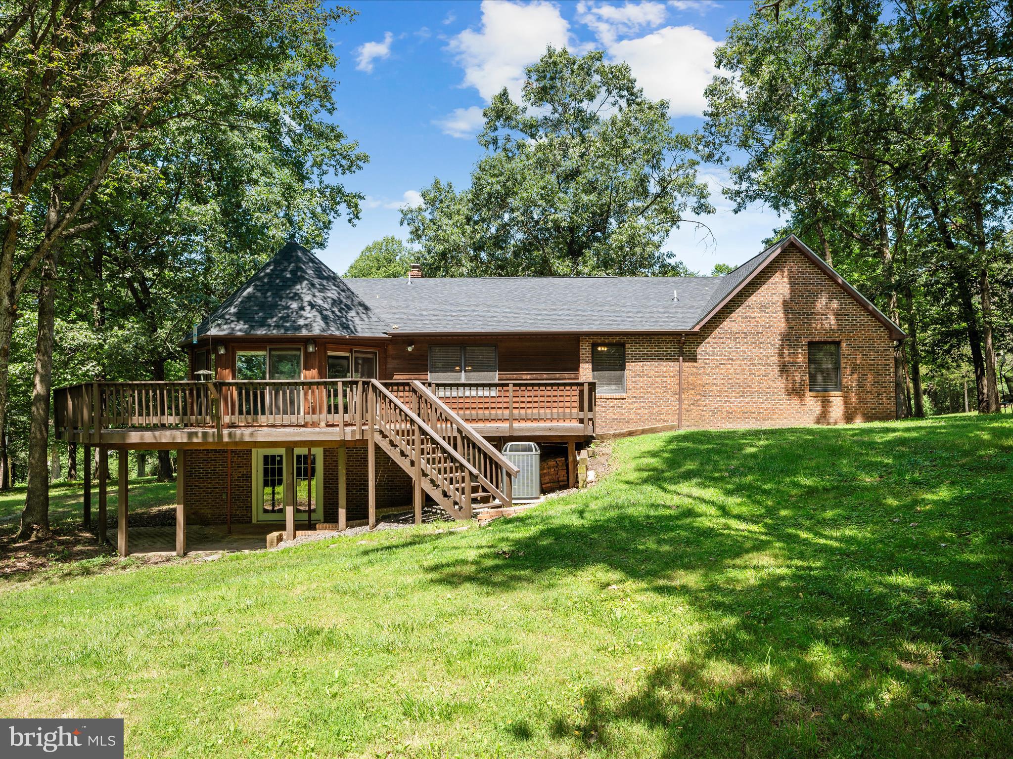 76 Sycamore Road Harpers Ferry, WV 25425 - Photo 2 of 63 Back Exterior
