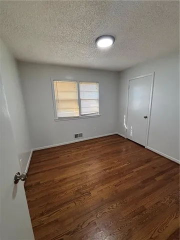 $269,000 | 11123 Grand Avenue, Kansas City, MO 64114