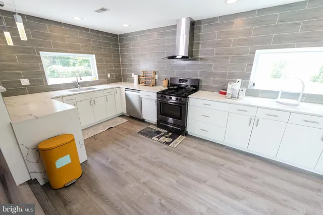 $534,900 | 5 Willow Road, Lawrence Township, NJ 08648