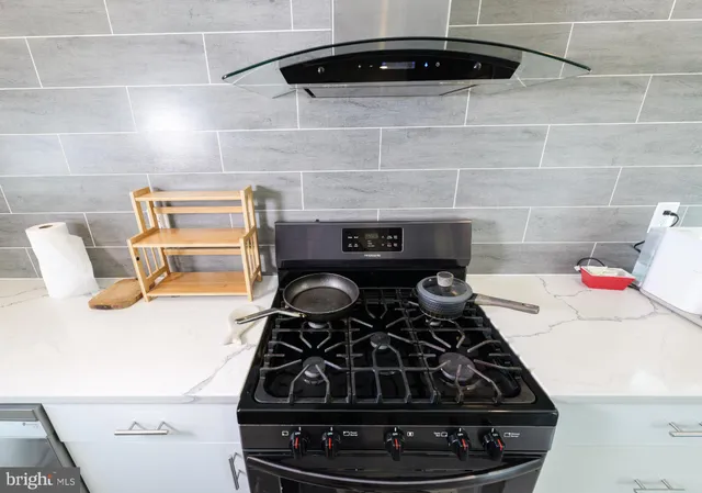 $534,900 | 5 Willow Road, Lawrence Township, NJ 08648