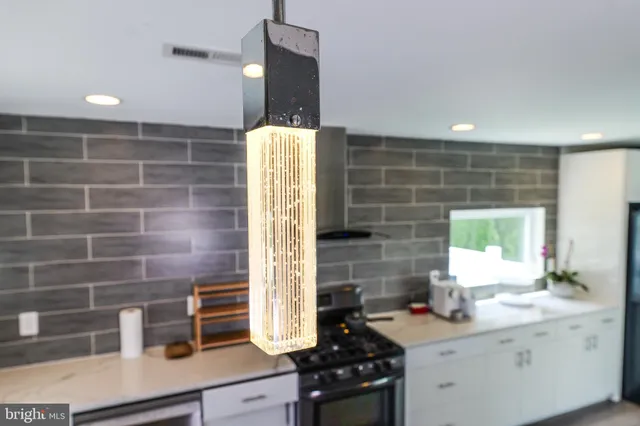 $534,900 | 5 Willow Road, Lawrence Township, NJ 08648